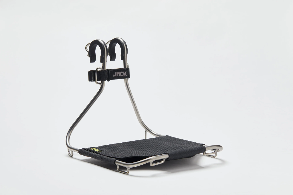 Wholegrain cycle Jack the bike rack couleur Argent  avec élastiques jaunes 